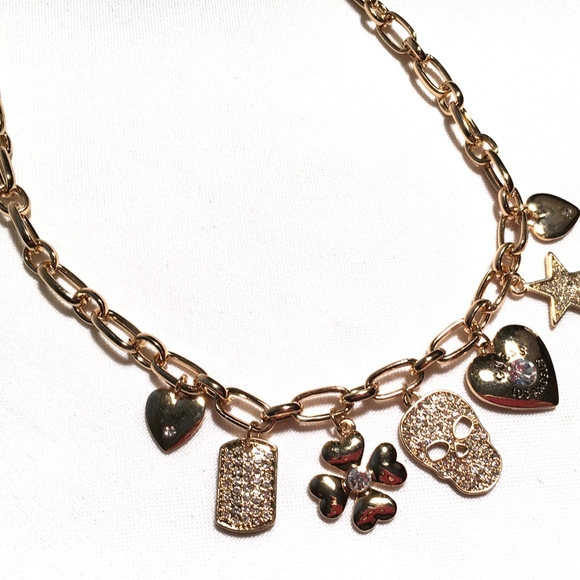 3/$30! GUESS Statement Necklace with Charms - Picture 4 of 8